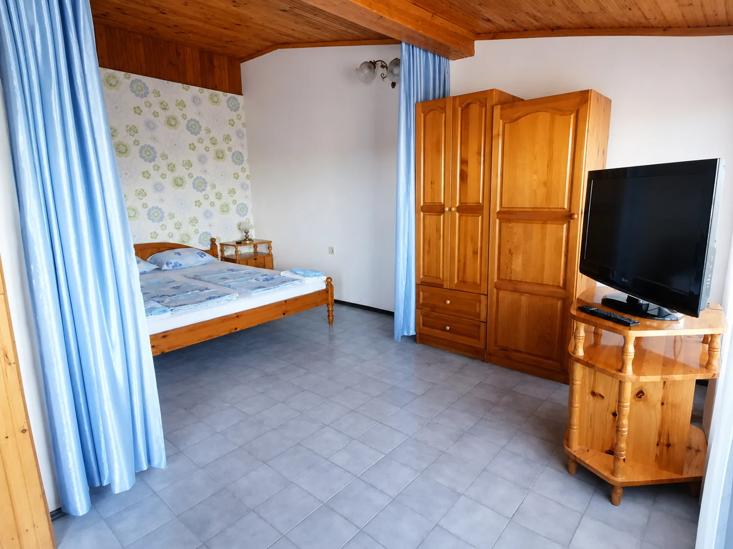 Family Apartment 5